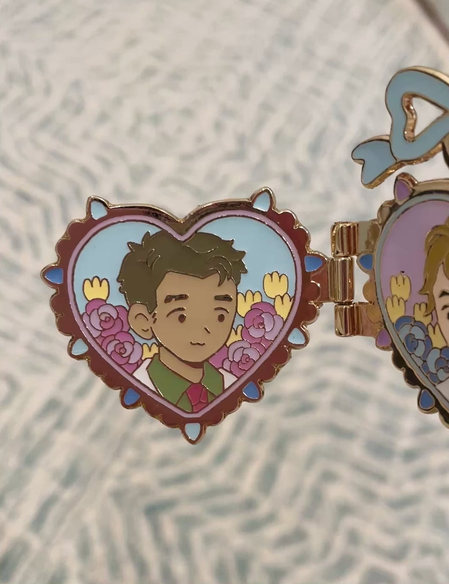 Arcane Jayvik Locket Pin